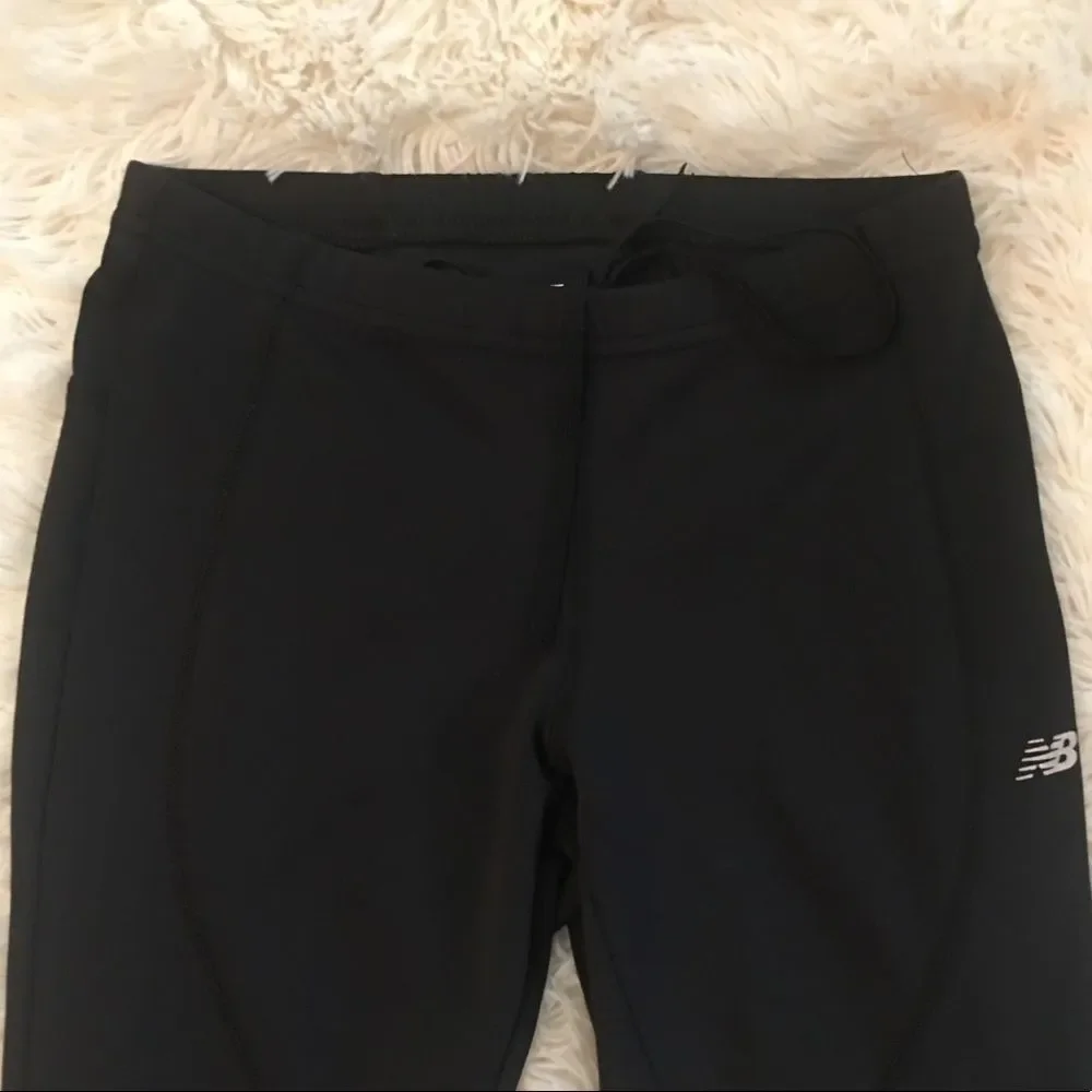 New Balance Black Lightening Dry Capri Leggings - Picture 12 of 16
